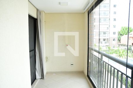 Sacada de apartamento para alugar com 2 quartos, 73m² em Granja Viana, Cotia