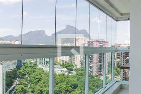 Varanda de apartamento para alugar com 2 quartos, 124m² em Barra da Tijuca, Rio de Janeiro