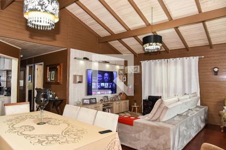 Sala de casa à venda com 3 quartos, 130m² em Rubem Berta, Porto Alegre