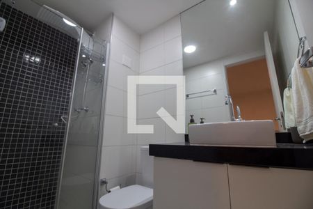 Banheiro de apartamento para alugar com 1 quarto, 42m² em Santo Amaro, São Paulo