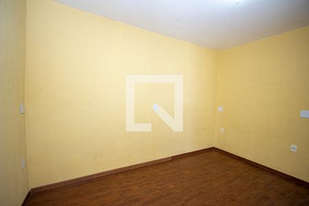 Sala de casa para alugar com 2 quartos, 80m² em Raul Veiga, São Gonçalo