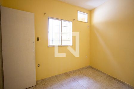 Quarto 1 de casa para alugar com 2 quartos, 80m² em Raul Veiga, São Gonçalo