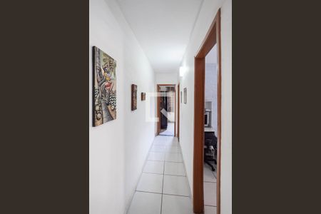 Corredor de apartamento à venda com 2 quartos, 60m² em Jardim Leblon, Belo Horizonte