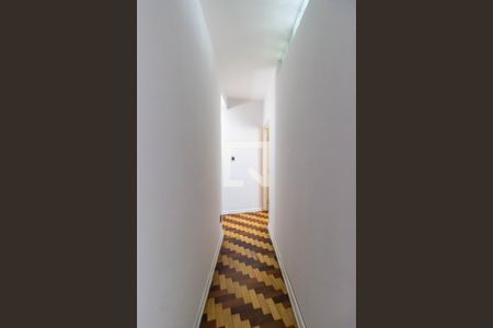 Corredor de casa à venda com 4 quartos, 120m² em Jardim Rizzo, São Paulo