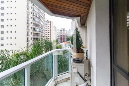 Varanda de apartamento à venda com 4 quartos, 126m² em Jardim Vila Mariana, São Paulo