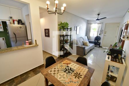 Sala de casa de condomínio à venda com 2 quartos, 81m² em Chácara Primavera, Campinas
