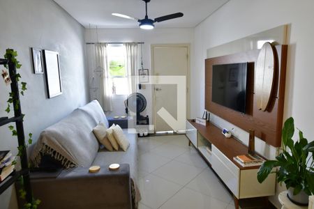 Sala de casa de condomínio à venda com 2 quartos, 81m² em Chácara Primavera, Campinas