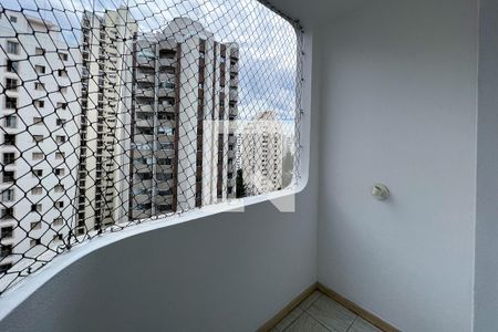 Sacada de apartamento para alugar com 2 quartos, 66m² em Vila Uberabinha, São Paulo