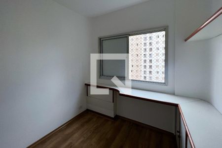 Quarto 1 de apartamento para alugar com 2 quartos, 66m² em Vila Uberabinha, São Paulo