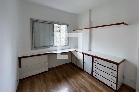 Quarto 1 de apartamento para alugar com 2 quartos, 66m² em Vila Uberabinha, São Paulo