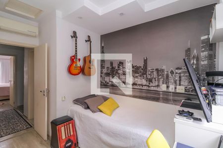 Quarto 2 de casa de condomínio para alugar com 3 quartos, 205m² em Jardim Avelino, São Paulo