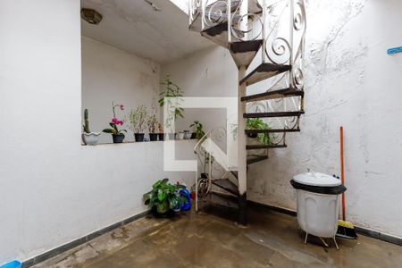 Casa à venda com 300m², 3 quartos e 2 vagas Casa à venda com 300m², 3 quartos e 2 vagasÁrea de Serviço