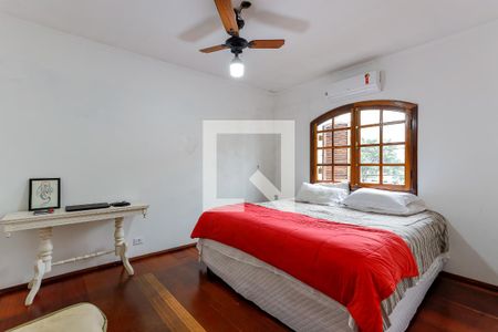 Casa à venda com 300m², 3 quartos e 2 vagas Casa à venda com 300m², 3 quartos e 2 vagasQuarto 2