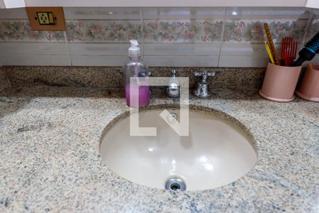 Casa à venda com 300m², 3 quartos e 2 vagas Casa à venda com 300m², 3 quartos e 2 vagasBanheiro da Suíte