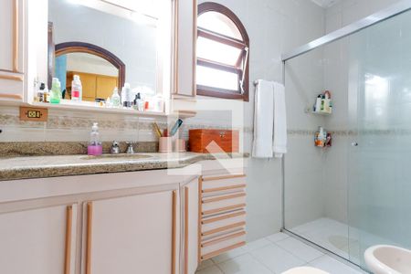 Casa à venda com 300m², 3 quartos e 2 vagas Casa à venda com 300m², 3 quartos e 2 vagasBanheiro da Suíte