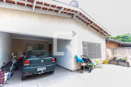 Fachada de casa à venda com 4 quartos, 400m² em Vila Pompéia, Campinas