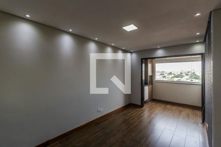 Sala de TV de apartamento para alugar com 3 quartos, 66m² em Jardim Maria Helena, Barueri