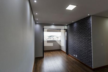 Sala de TV de apartamento para alugar com 3 quartos, 66m² em Jardim Maria Helena, Barueri