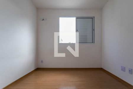 Quarto 1 de apartamento para alugar com 2 quartos, 44m² em Vila São Paulo, Mogi das Cruzes