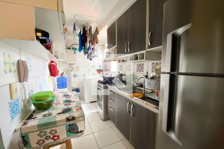 Cozinha e Área de Serviço de apartamento à venda com 2 quartos, 40m² em São Pedro, Osasco