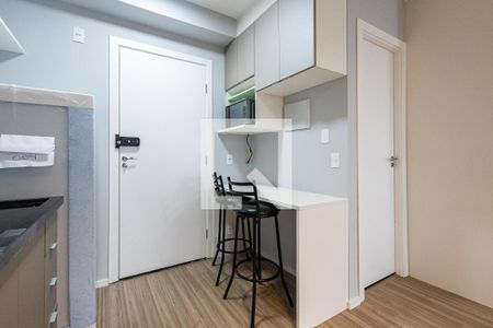 Cozinha de apartamento para alugar com 1 quarto, 24m² em Pinheiros, São Paulo