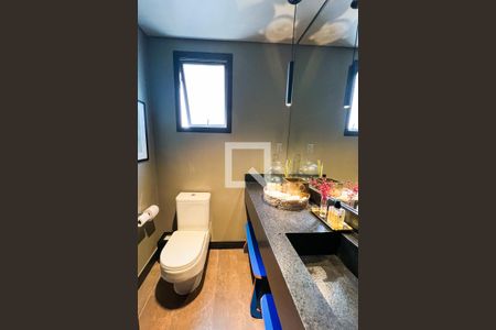 Lavabo  de apartamento à venda com 1 quarto, 136m² em Itaim Bibi, São Paulo