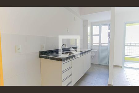 Cozinha e Área de Serviço de apartamento à venda com 2 quartos, 53m² em Vila São Pedro, Santo André