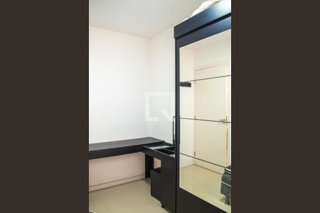 Quarto de apartamento à venda com 2 quartos, 44m² em Cavalhada, Porto Alegre