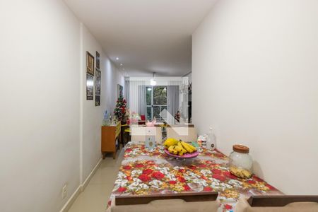 Apartamento à venda com 67m², 2 quartos e 1 vagaSala