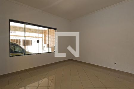 Casa à venda com 210m², 3 quartos e 3 vagasSala