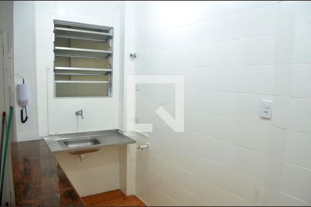 Cozinha de kitnet/studio para alugar com 1 quarto, 40m² em Centro, São Vicente