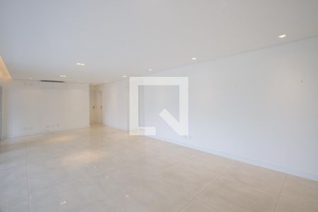 Sala de apartamento à venda com 3 quartos, 250m² em Santo Amaro, São Paulo