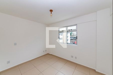 Suíte de apartamento para alugar com 2 quartos, 61m² em Carlos Prates, Belo Horizonte