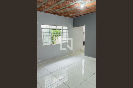 Sala de casa à venda com 3 quartos, 130m² em Vila Iório, São Paulo