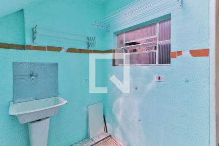 Casa à venda com 150m², 2 quartos e sem vaga Casa à venda com 150m², 2 quartos e sem vagaLavanderia