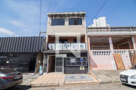 Casa à venda com 150m², 2 quartos e sem vaga Casa à venda com 150m², 2 quartos e sem vagaFachada Plaquinha QR CODE