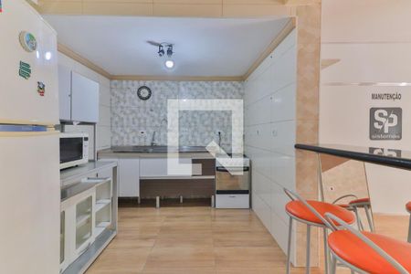 Casa à venda com 150m², 2 quartos e sem vaga Casa à venda com 150m², 2 quartos e sem vagaCozinha