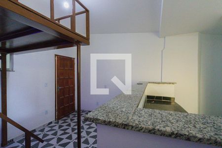 Sala/Quarto de apartamento para alugar com 1 quarto, 25m² em Jacarepaguá, Rio de Janeiro