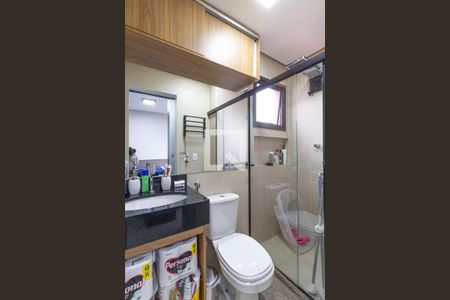 Apartamento à venda com 124m², 4 quartos e 4 vagas Apartamento à venda com 124m², 4 quartos e 4 vagasBanheiro da suíte