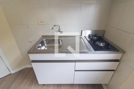 Cozinha de apartamento para alugar com 1 quarto, 25m² em Centro, Curitiba