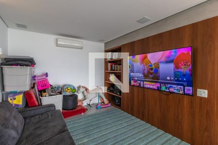 Sala de TV de apartamento à venda com 3 quartos, 261m² em Alphaville Empresarial, Barueri
