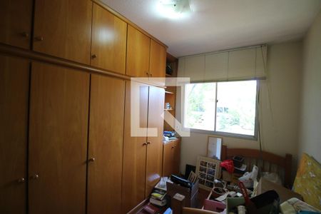 Quarto 2 de apartamento à venda com 2 quartos, 60m² em Jardim Itu, Porto Alegre