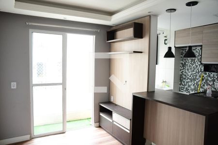 Sala de apartamento para alugar com 2 quartos, 48m² em Jardim Ísis, Cotia