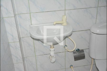 Banheiro de apartamento para alugar com 1 quarto, 30m² em Itapuã, Salvador