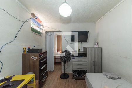 Quarto 2 de casa para alugar com 2 quartos, 200m² em Vila Santo Estefano, São Paulo