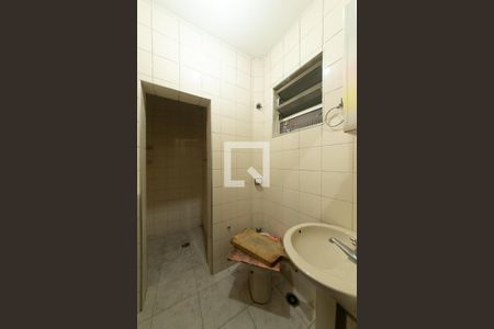 Banheiro Social de casa à venda com 1 quarto, 80m² em Vila Santo Estefano, São Paulo