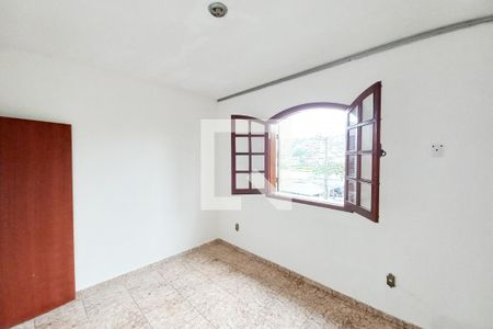 Quarto 1 de casa para alugar com 3 quartos, 560m² em Glória, Belo Horizonte