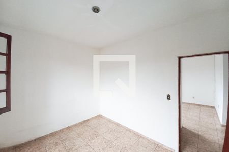 Quarto 1 de casa para alugar com 3 quartos, 560m² em Glória, Belo Horizonte