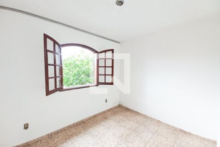 Quarto 1 de casa para alugar com 3 quartos, 560m² em Glória, Belo Horizonte