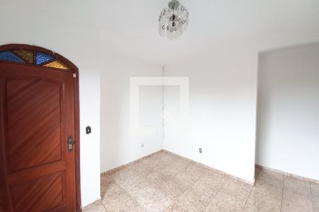 Sala de casa para alugar com 3 quartos, 560m² em Glória, Belo Horizonte